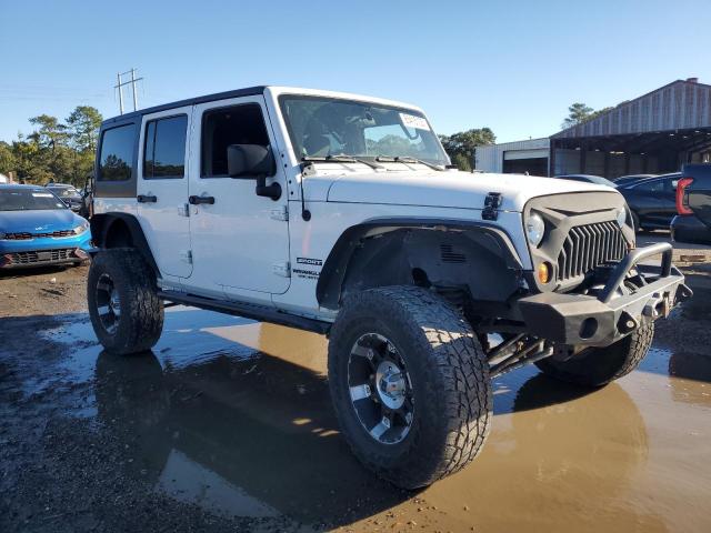 1J4BA3H12BL637262 - 2011 JEEP WRANGLER U SPORT Weiß Foto 4