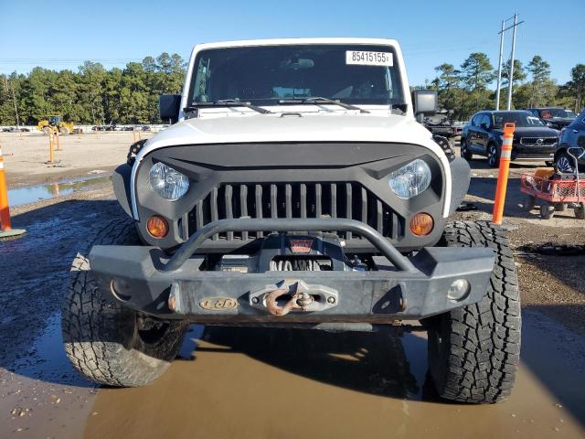 1J4BA3H12BL637262 - 2011 JEEP WRANGLER U SPORT Weiß Foto 5