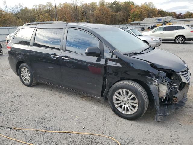 5TDYK3DC1BS117055 - 2011 TOYOTA SIENNA XLE BLACK photo 4
