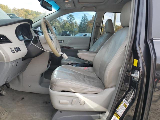 5TDYK3DC1BS117055 - 2011 TOYOTA SIENNA XLE BLACK photo 7