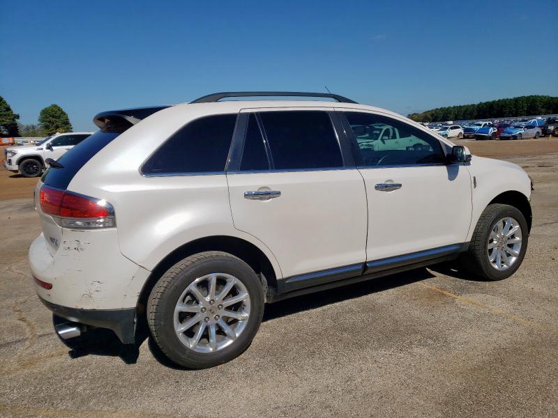 2LMDJ6JK3DBL39440 - 2013 LINCOLN MKX WHITE photo 3
