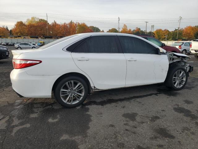 4T1BF1FK8FU961299 - 2015 TOYOTA CAMRY LE 白色 照片 3