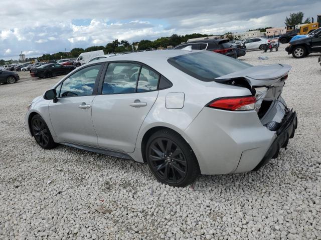 5YFS4MCE5PP149287 - 2023 TOYOTA COROLLA SE Silber Foto 2