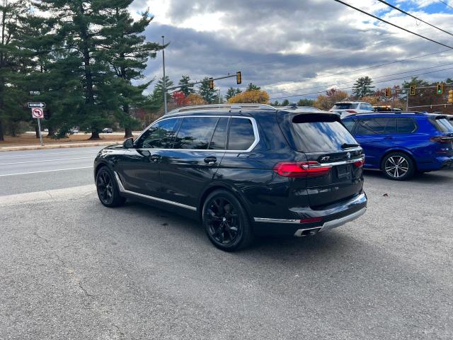 5UXCW2C56KL088423 - 2019 BMW X7 XDRIVE40I BLACK photo 3