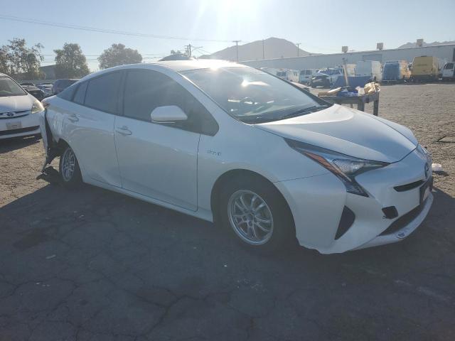JTDKBRFU2G3016534 - 2016 TOYOTA PRIUS WHITE photo 4