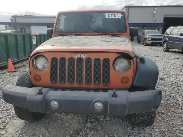 1J4AA2D17BL629072 - 2011 JEEP WRANGLER SPORT Naranja foto 5