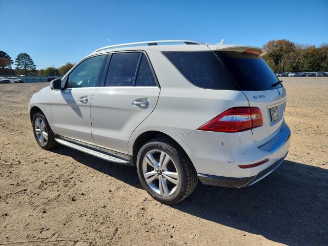 4JGDA5HBXDA184473 - 2013 MERCEDES-BENZ ML 350 4MATIC WHITE photo 2
