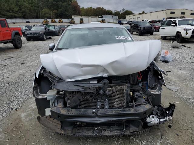 1VWAT7A35HC015789 - 2017 VOLKSWAGEN PASSAT S فضي صورة 5