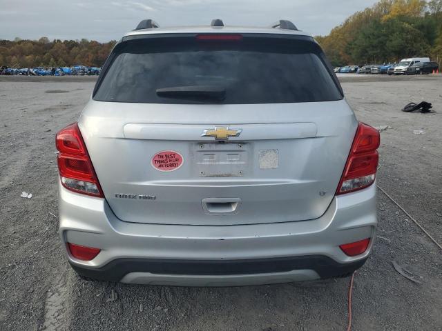 KL7CJPSB6JB714638 - 2018 CHEVROLET TRAX 1LT Күміс фото 6