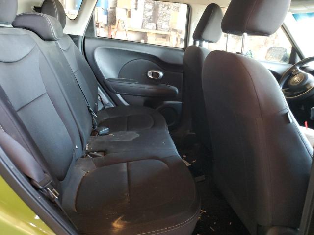 KNDJN2A23G7863605 - 2016 KIA SOUL GREEN photo 10
