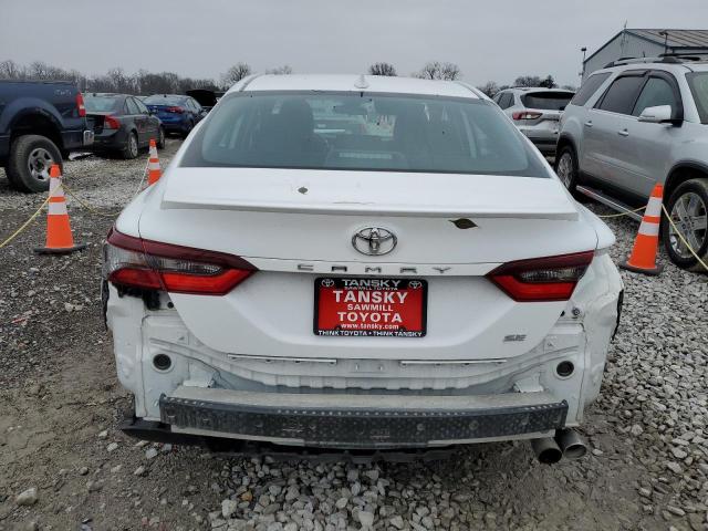 4T1G11AK1PU737997 - 2023 TOYOTA CAMRY SE NIGHT SHADE WHITE photo 6