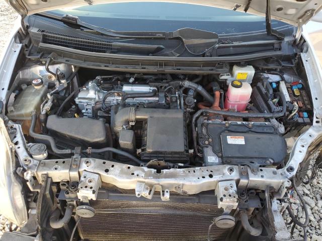 JTDKN3DUXD5538304 - 2013 TOYOTA PRIUS SILVER photo 11