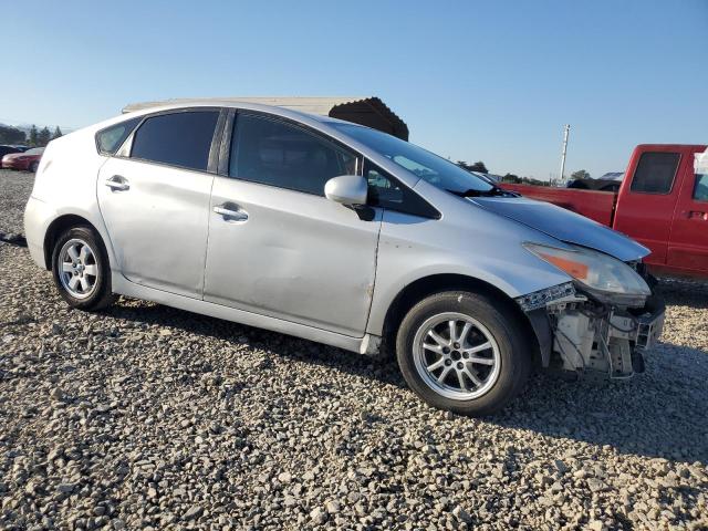 JTDKN3DUXD5538304 - 2013 TOYOTA PRIUS SILVER photo 4