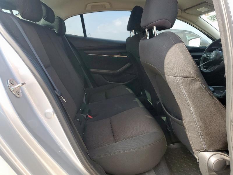 3MZBPAA7XMM206657 - 2021 MAZDA 3 银色 照片 10