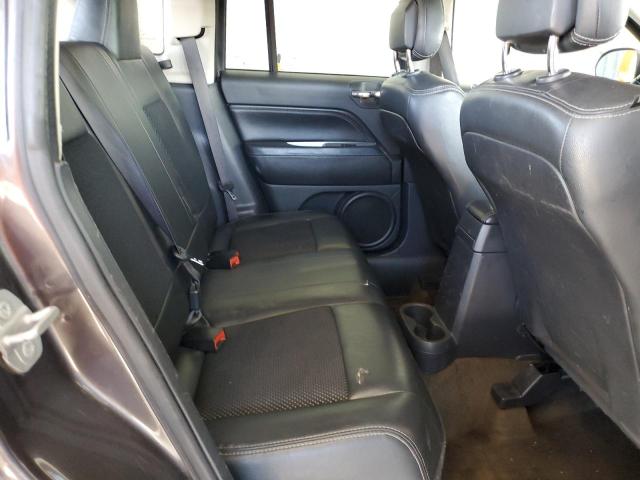 1C4NJCEA2GD734745 - 2016 JEEP COMPASS LATITUDE Gris foto 11