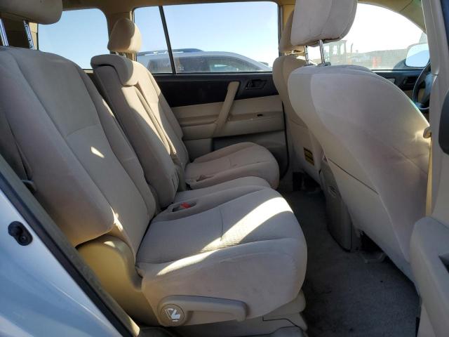 JTEES41A282040705 - 2008 TOYOTA HIGHLANDER WHITE photo 11