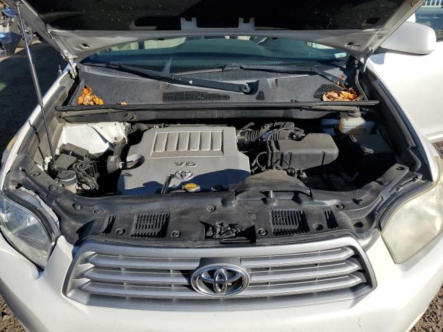 JTEES41A282040705 - 2008 TOYOTA HIGHLANDER WHITE photo 12