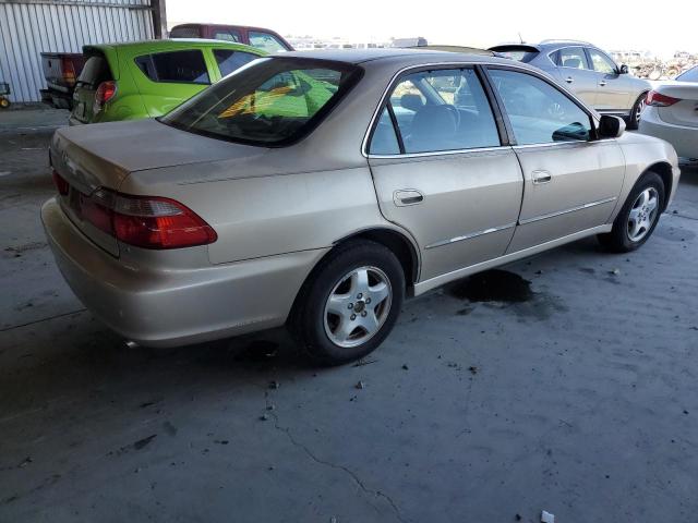 1HGCG1651YA021531 - 2000 HONDA ACCORD EX GOLD photo 3
