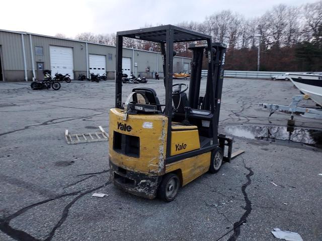B809N05515C - 2013 YALE FORKLIFT YELLOW photo 4