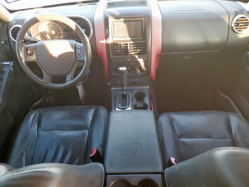 1FMEU6DE8AUA68944 - 2010 FORD EXPLORER XLT RED photo 8