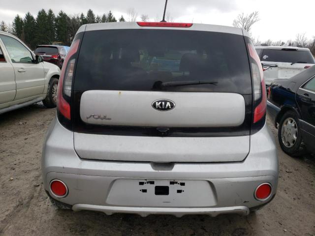 KNDJP3A53H7421550 - 2017 KIA SOUL + SILVER photo 6