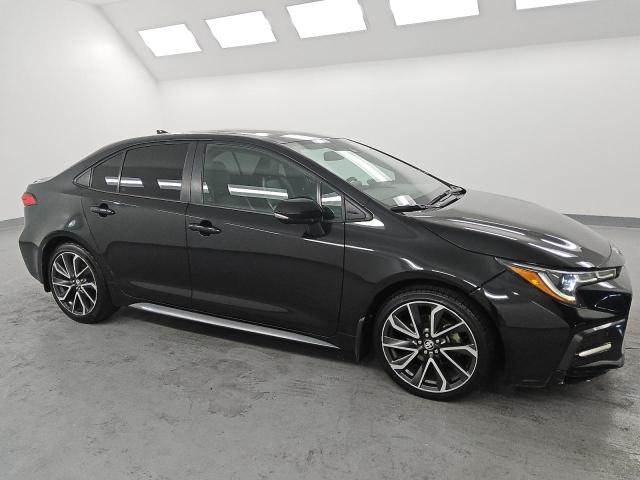 5YFP4RCE2LP040864 - 2020 TOYOTA COROLLA SE შავი ფოტო 4