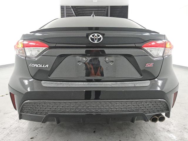 5YFP4RCE2LP040864 - 2020 TOYOTA COROLLA SE შავი ფოტო 6