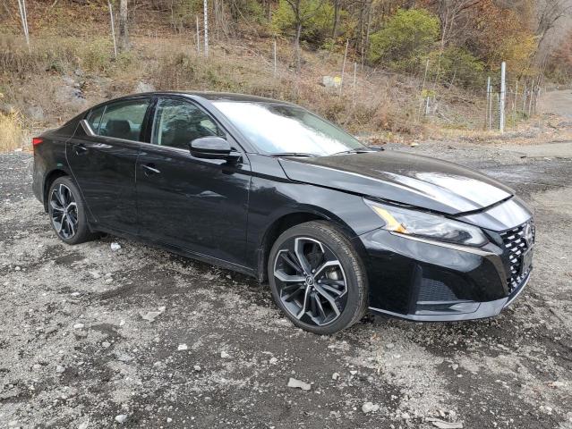 1N4BL4CW4PN408592 - 2023 NISSAN ALTIMA SR 黑色 照片 4