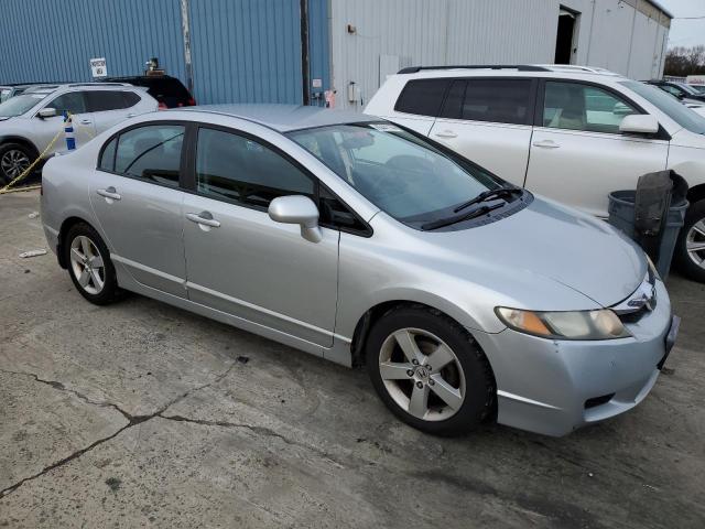19XFA1F61AE070463 - 2010 HONDA CIVIC LX-S 银色 照片 4