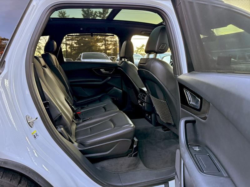 WA1VAAF78KD017535 - 2019 AUDI Q7 PRESTIGE Biały zdjęcie 6