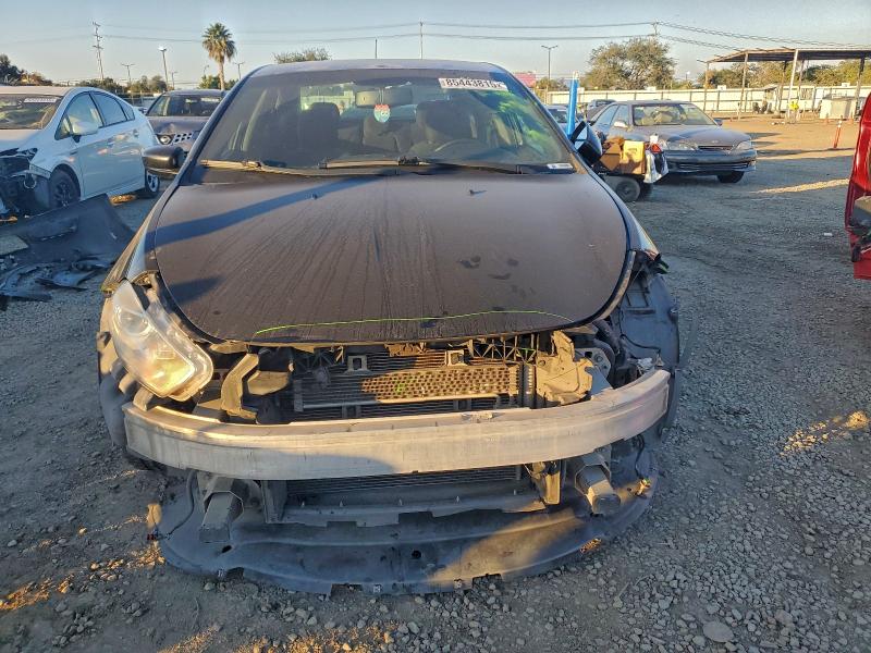 1C3CDFBB5ED868583 - 2014 DODGE DART SXT 黑色 照片 5