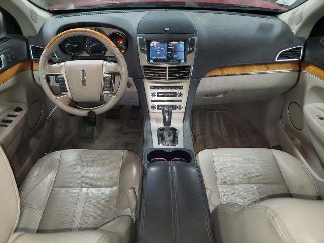 2LMHJ5AT9CBL54172 - 2012 LINCOLN MKT RED photo 8