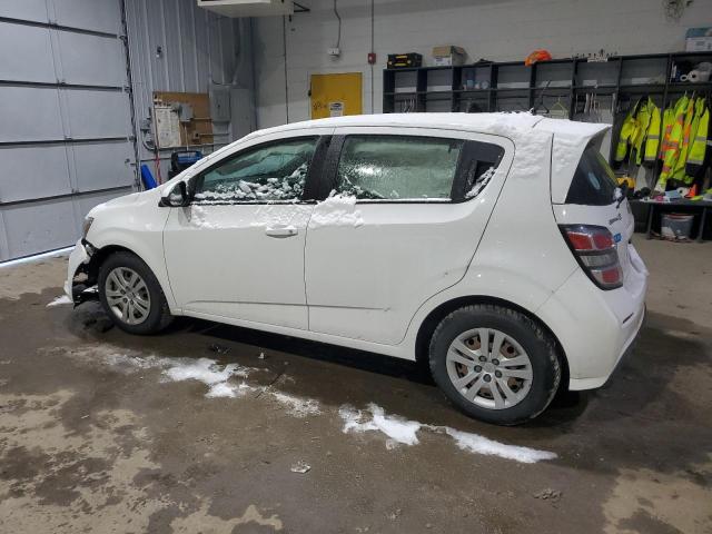 1G1JG6SG0H4155416 - 2017 CHEVROLET SONIC WHITE photo 2