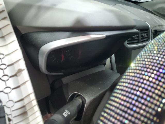 1G1JG6SG0H4155416 - 2017 CHEVROLET SONIC WHITE photo 9