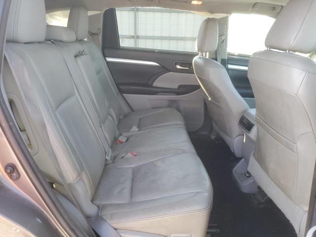 5TDJKRFH0GS281420 - 2016 TOYOTA HIGHLANDER XLE GRAY photo 11