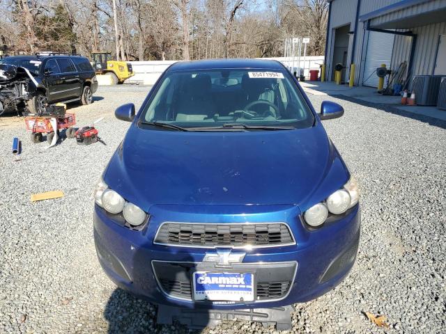 1G1JA5SH1E4207698 - 2014 CHEVROLET SONIC LS BLUE photo 5