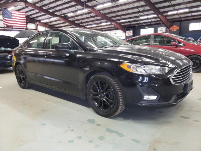 3FA6P0HD6KR156906 - 2019 FORD FUSION SE CHARCOAL photo 4