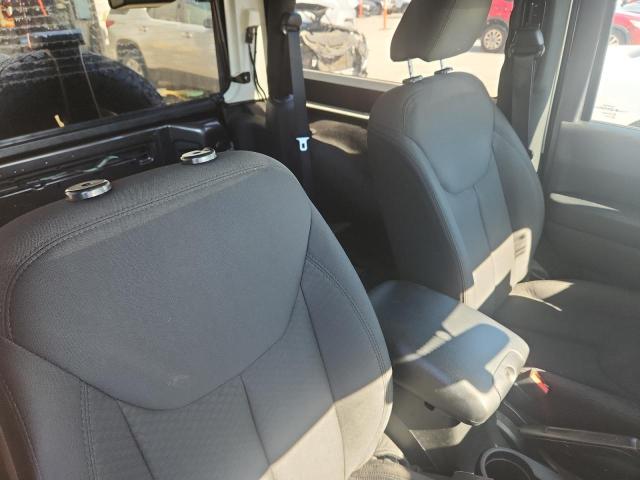 1C4AJWAG7JL883871 - 2018 JEEP WRANGLER SPORT Чорний фото 11