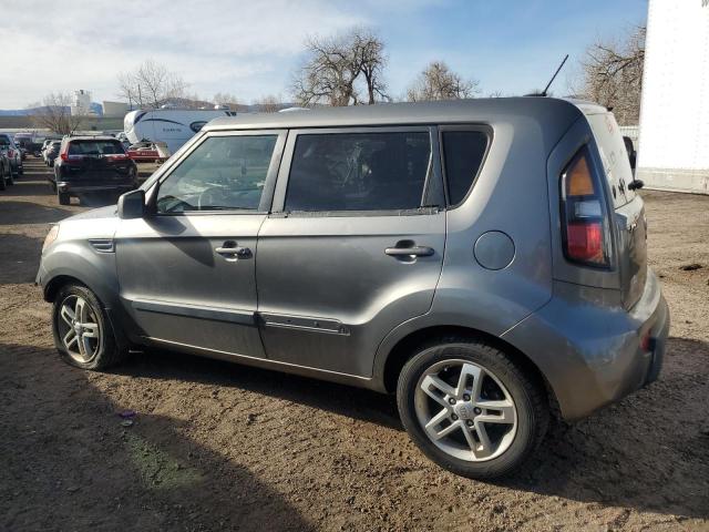 KNDJT2A28B7228085 - 2011 KIA SOUL + GRAY photo 2