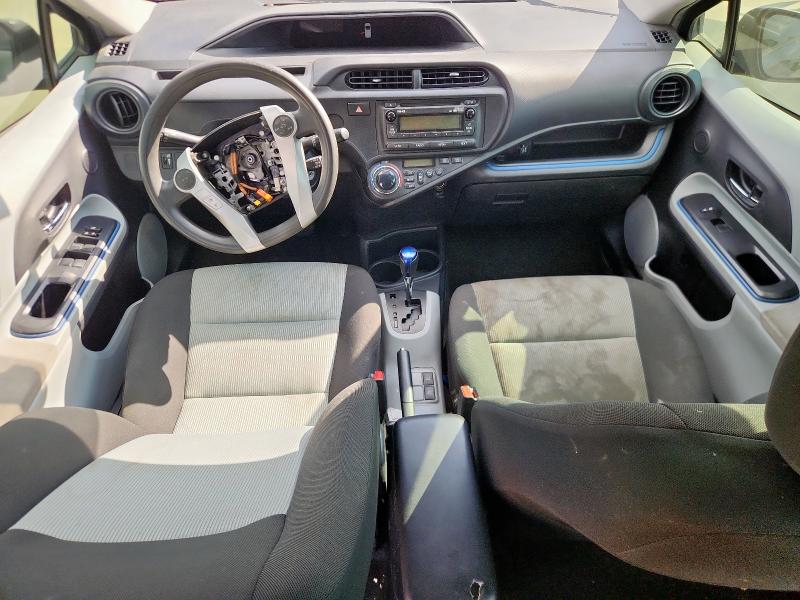 JTDKDTB3XD1555950 - 2013 TOYOTA PRIUS C 灰色 照片 8