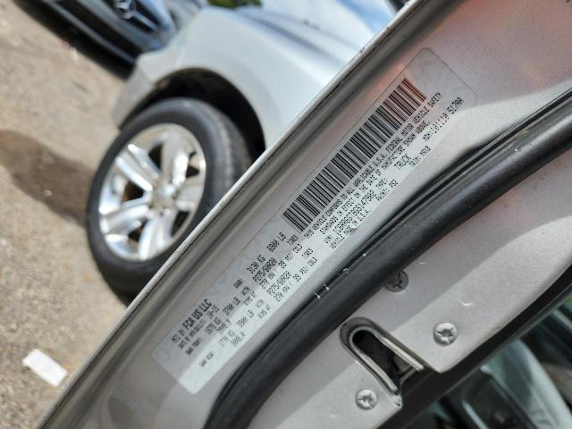 1C6RR6GT8GS147902 - 2016 RAM 1500 SLT SILVER photo 12