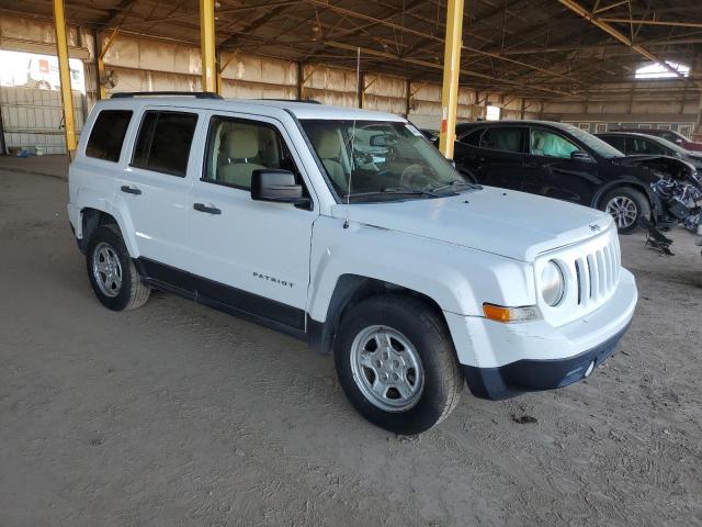 1C4NJPBA8GD503019 - 2016 JEEP PATRIOT SPORT أبيض صورة 4