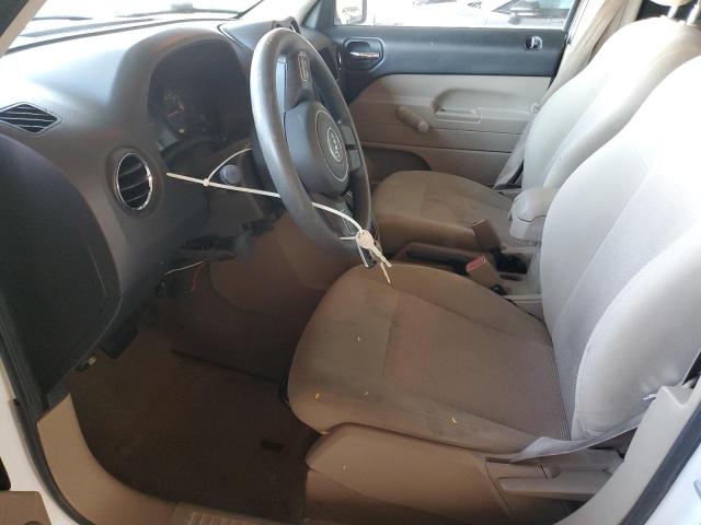 1C4NJPBA8GD503019 - 2016 JEEP PATRIOT SPORT أبيض صورة 7