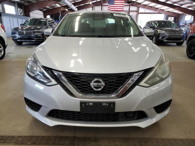 3N1AB7AP7JL633444 - 2018 NISS SENTRA S SILVER photo 5