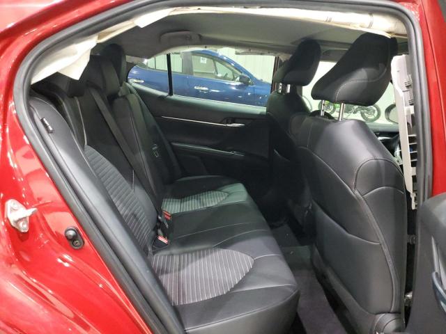 4T1J11AK6LU393440 - 2020 TOYOTA CAMRY SE RED photo 10