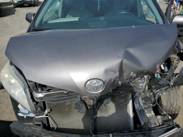 5TDJK3DC5GS144851 - 2016 TOYOTA SIENNA LE GRAY photo 12