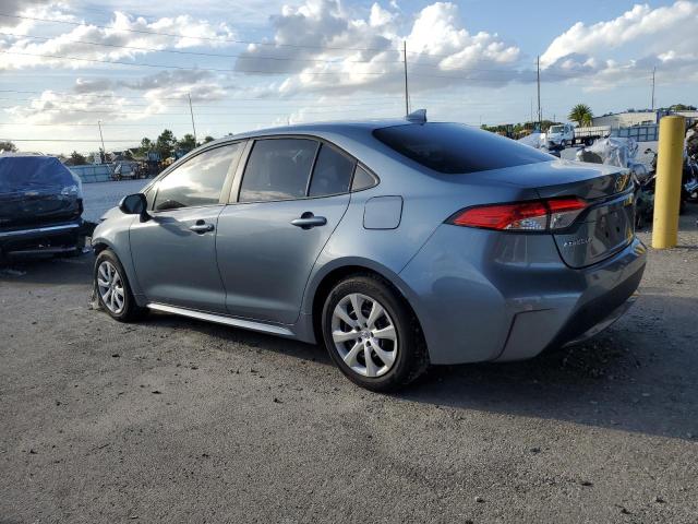 5YFEPMAE1MP228457 - 2021 TOYOTA COROLLA LE SILVER photo 2