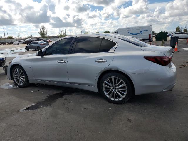 JN1EV7AR7JM443806 - 2018 INFINITI Q50 LUXE SILVER photo 2