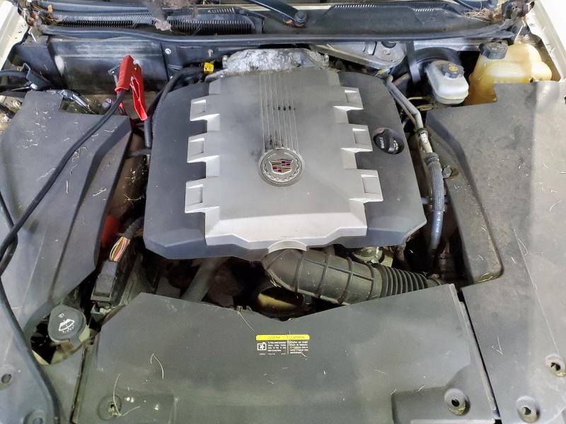 1G6DW67V980106532 - 2008 CADI STS WHITE photo 11