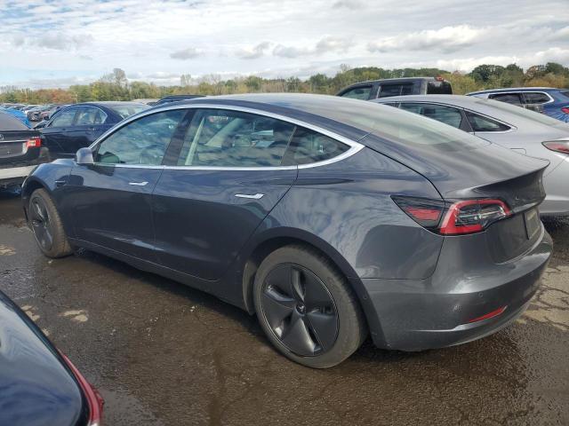 5YJ3E1EB3KF386531 - 2019 TESLA MODEL 3 ნაცრისფერი ფოტო 2